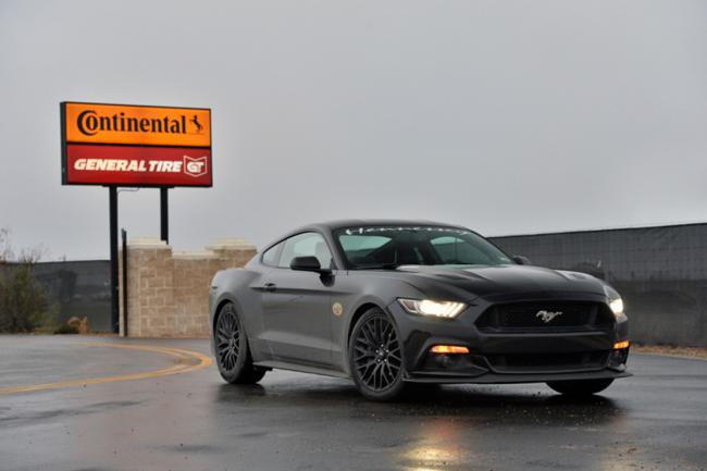 Hennessey mustang hpe700 la mustang a 314 km h 