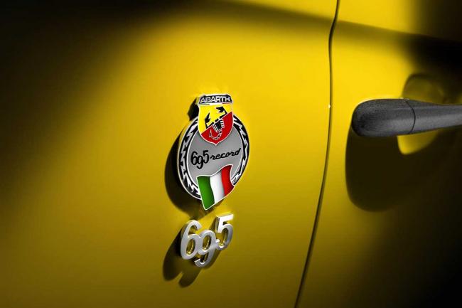 L abarth 695 biposto record limitee a 133 exemplaires 