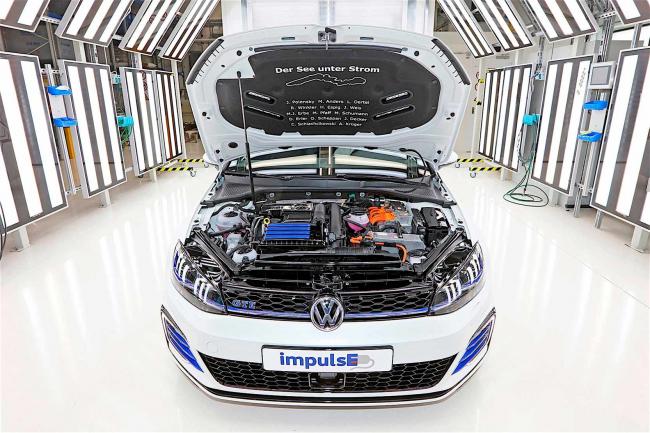 Volkswagen Golf GTI First : l'hybride de 400 ch