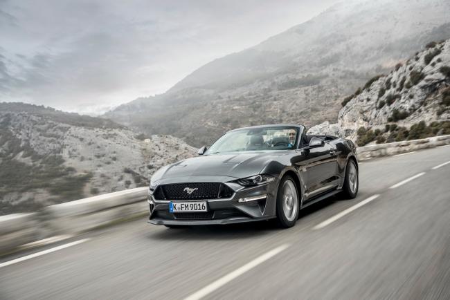 Ford mustang 2018 simple mise a jour 