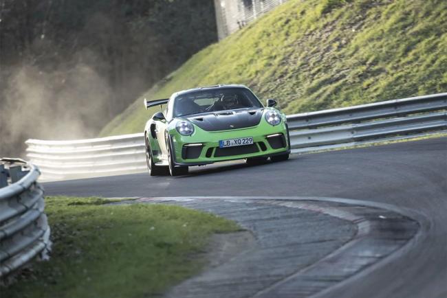 Porsche 911 gt3 rs 6 56 minutes sur le nurburgring 