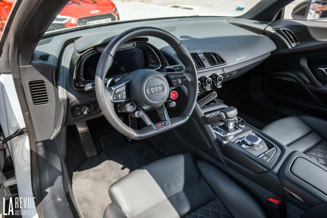 Interieur_Audi-R8-V10-Plus-1000km-GT_80