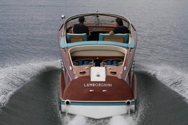 Riva aquarama lamborghini