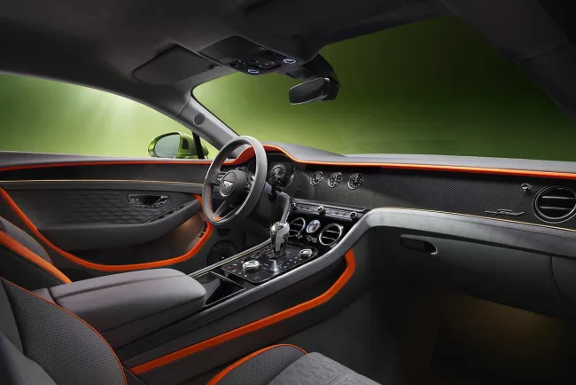 Bentley Continental GT Speed : Le V8 passe par la case HYBRIDE !