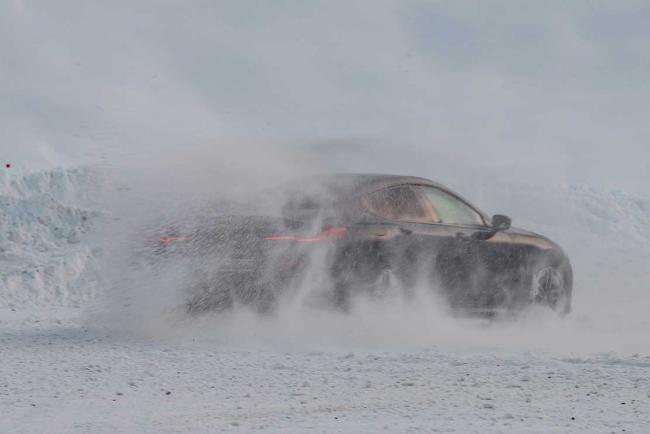 Essai chasse-neige à plus de 100k€ : BMW X6 et Série 8 Gran Coupé xDrive