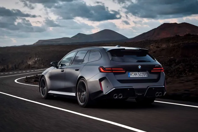 Nouvelle BMW M5 Touring : le mammouth à grande vitesse !