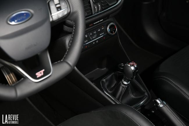 Photo Ford Fiesta St Interieur Exterieur Ann E