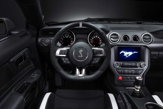 Interieur_Ford-Mustang-Shelby-GT350R_6