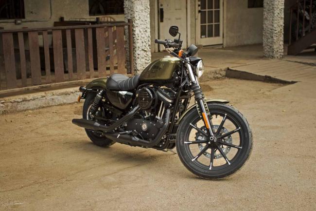 Exterieur_Harley-Davidson-Iron-883_2
