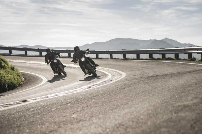 Exterieur_Harley-Davidson-Sporster-Roadster_1