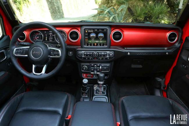 interior rubicon 2020