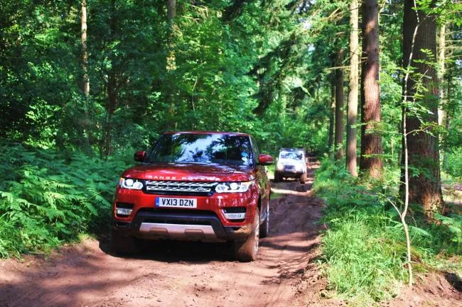 Fiabilité Land Rover Occasion : entre la délicate TDV6 et la robuste 200/300 TDi