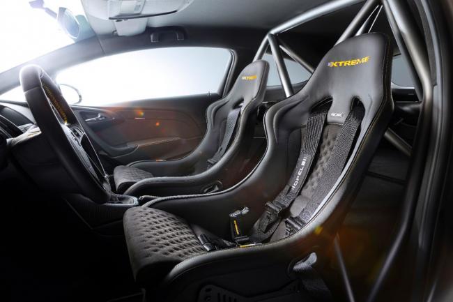 Interieur_Opel-Astra-OPC-EXTREME_8