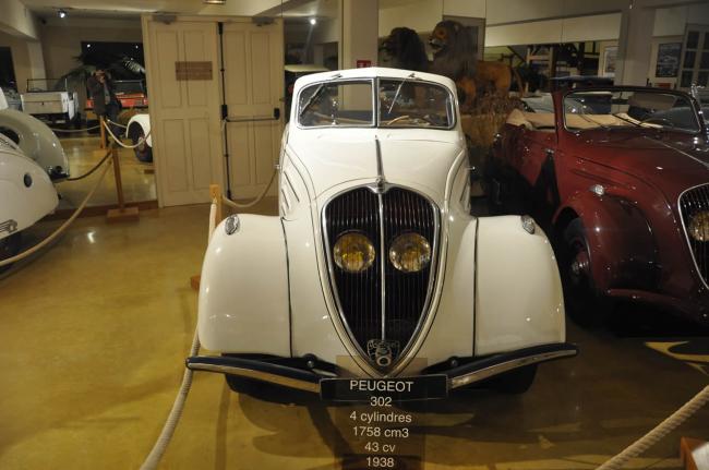 Photo Peugeot 302 Interieur / Exterieur année: 1938