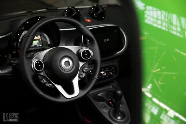 Interieur_Smart-ForTwo-Electric-Drive-2017_35