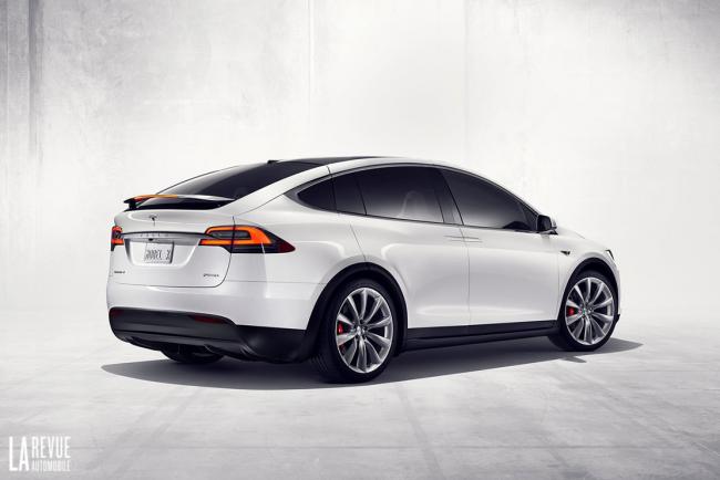 Exterieur_Tesla-Model-X-2017_11