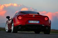 Exterieur_Alfa-Romeo-4C-2014_12