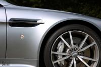 Exterieur_Aston-Martin-V8-Vantage-Roadster-N430_0
                                                        width=