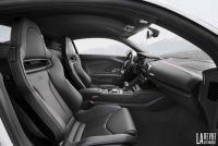 Interieur_Audi-R8-RWS-V10-Coupe_23
                                                        width=