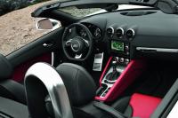 Interieur_Audi-TTS-Roadster_16