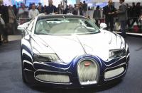 Exterieur_Bugatti-Veyron-Or-Blanc_10
                                                        width=