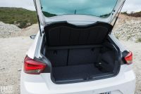 Interieur_Comparatif-Peugeot-208-VS-Seat-Ibiza_39
                                                        width=
