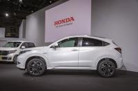Exterieur_Honda-Vezel-Hybrid-2014_0
