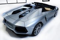 Exterieur_Lamborghini-Aventador-Roadster_12
                                                        width=