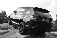 Exterieur_Land-Rover-Range-Sport-2013_40
                                                        width=