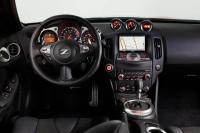 Interieur_Nissan-370Z-2012_9
