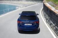 Exterieur_Toyota-Avensis-Touring-Sports-2015_11
                                                        width=