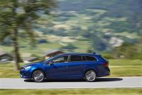 Exterieur_Toyota-Avensis-Touring-Sports-2015_4
                                                        width=