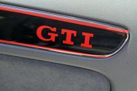 Exterieur_Volkswagen-Golf-GTI-Black-Dynamic_1