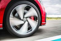 Exterieur_Volkswagen-Golf-GTI-Performance_7