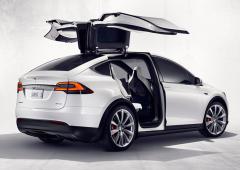 Le tesla model x se montre en avance 