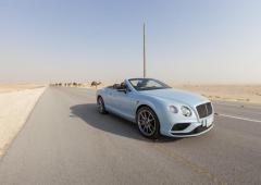 La bentley continental gtc v8 s en promenade dans le desert 