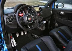 Interieur_abarth-695-tributo-131-rally_0
                                                        width=