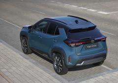 Exterieur_toyota-yaris-cross-2025-un-suv-compact-qui-peaufine-son-style_3