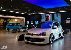 Exterieur_volkswagen-golf-essai-de-la-golf-4-v6-et-expo-des-50-ans_15