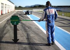 Toyota leve un coin de voile sur sa ts040 hybrid 