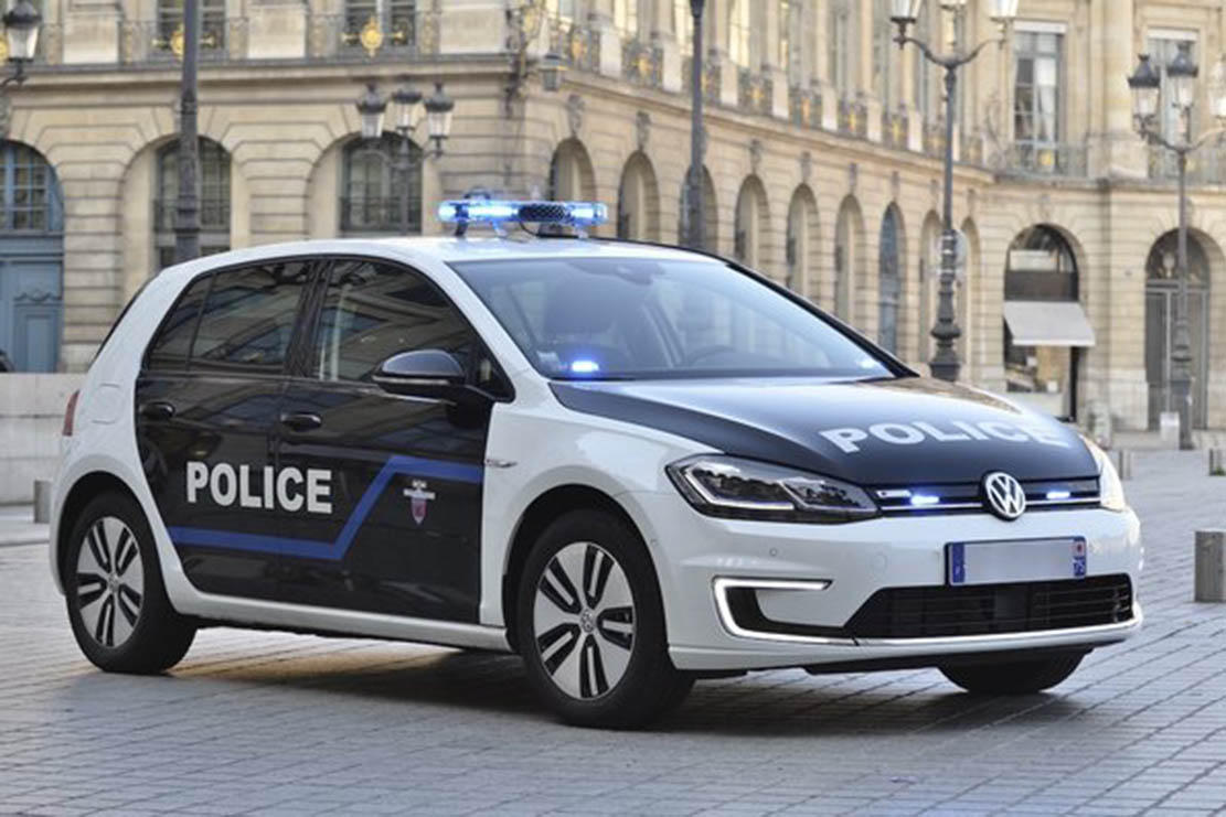 Image principale de l'actu: Volkswagen e-Golf pour la police : vous avez le droit de garder le silence !
