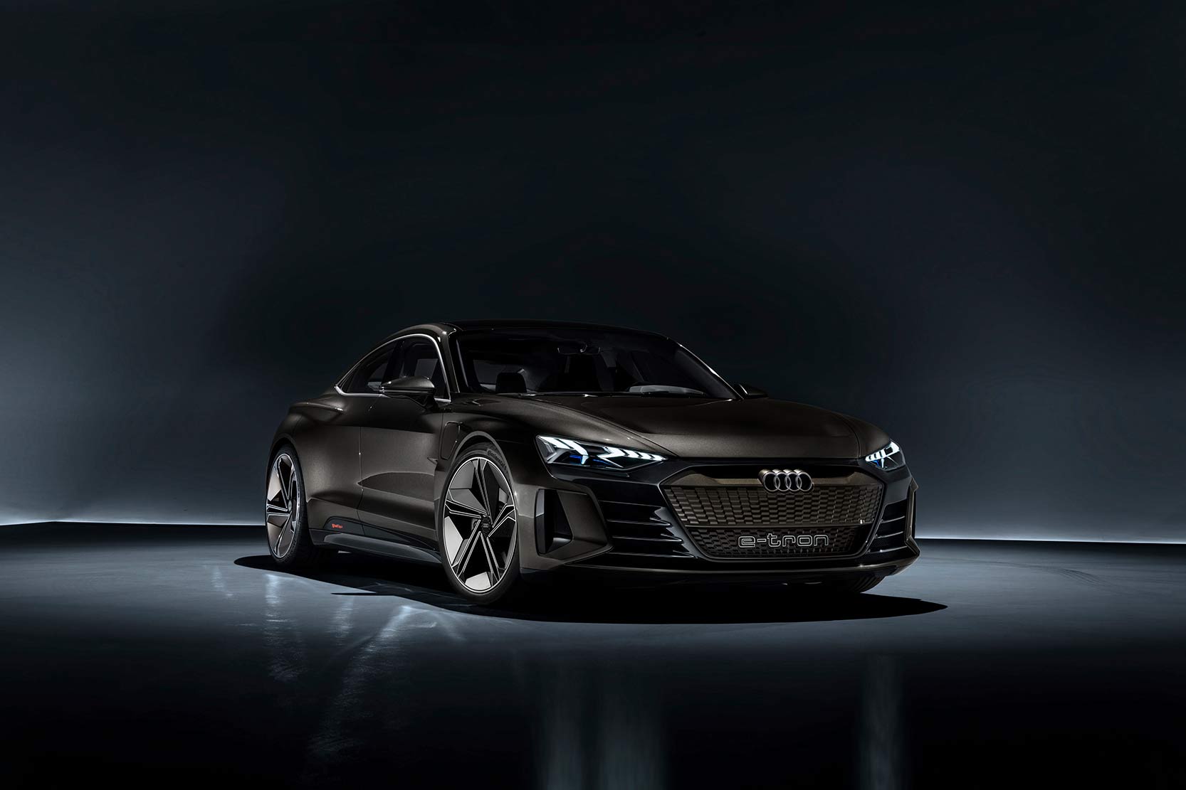 Image principale de l'actu: Audi e-tron GT : star du prochain avengers 4