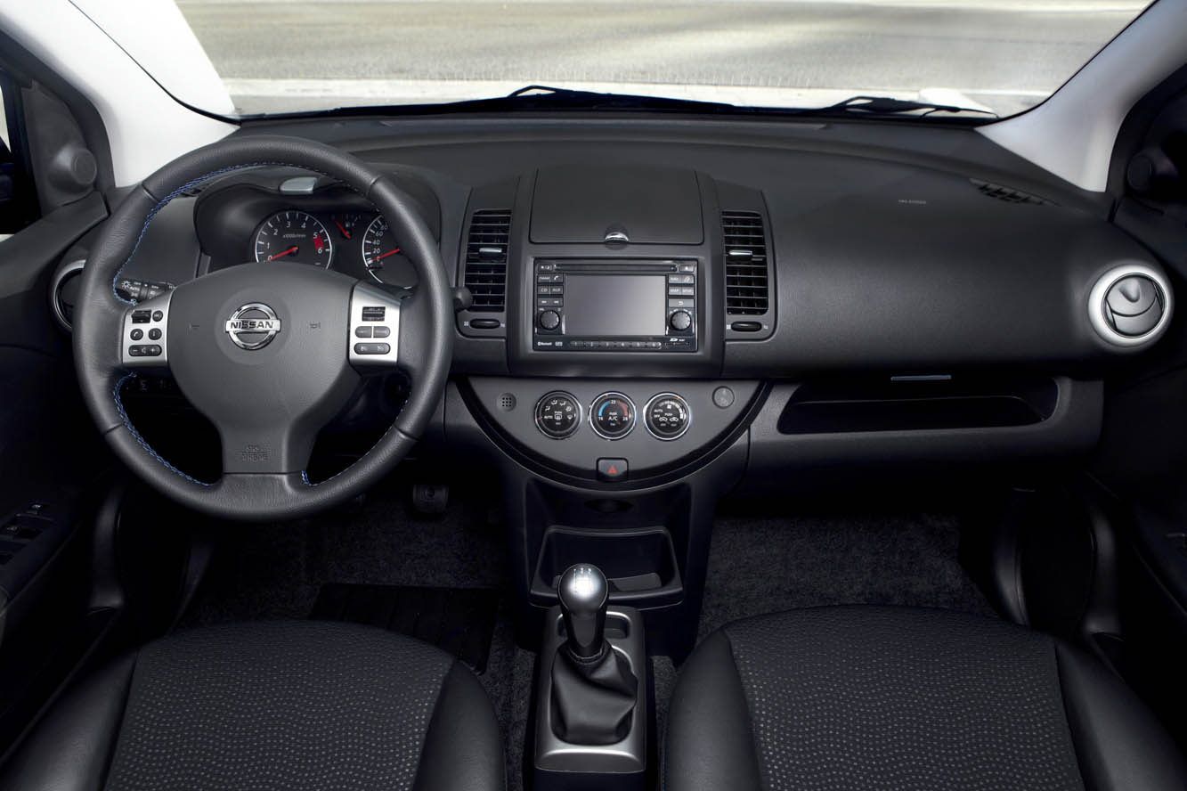 nissan note 2012 interior