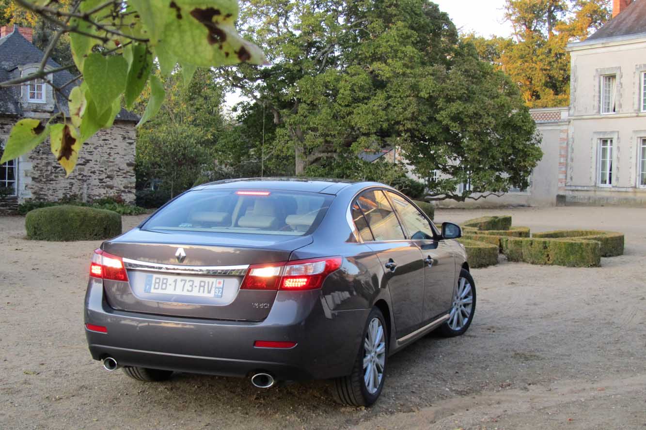 Renault latitude v6