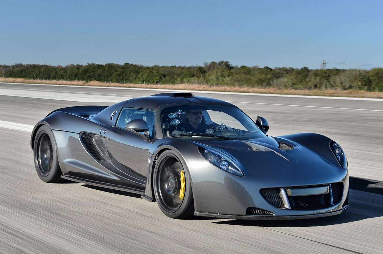 Самый быстрый простой. Hennessey Venom gt 2014. Hennessey Venom gt разгон до 100. Скоростные машины большие. Малоизвестные машины.