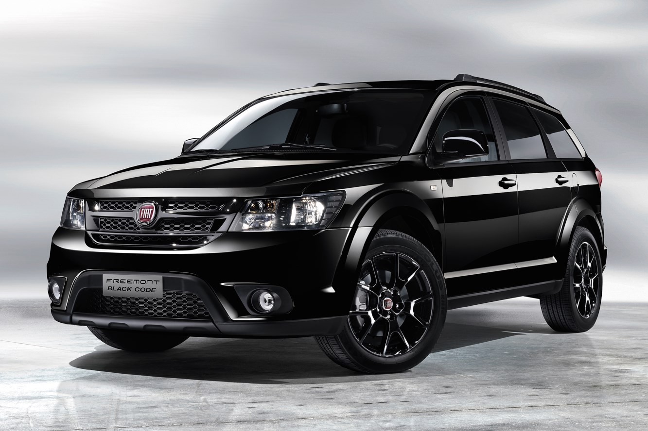 Le fiat freemont en finition black code 