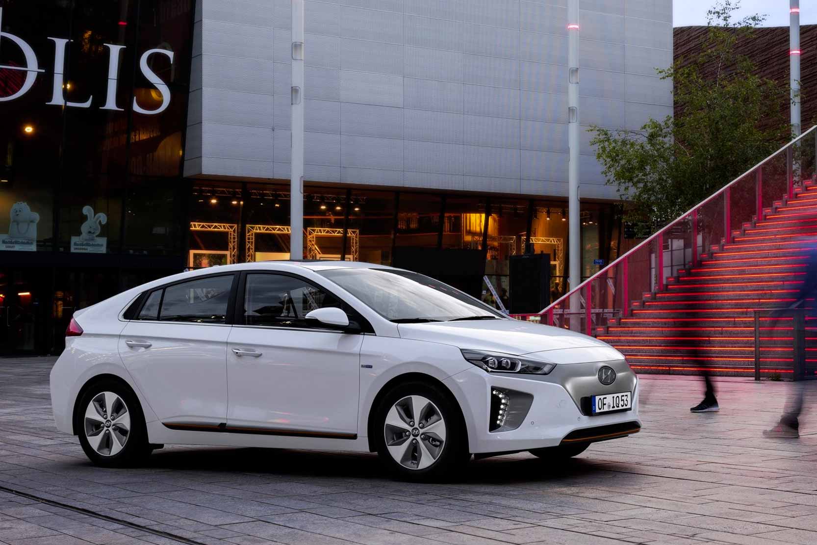 Fiche Technique Hyundai Ioniq Hybrid 2019