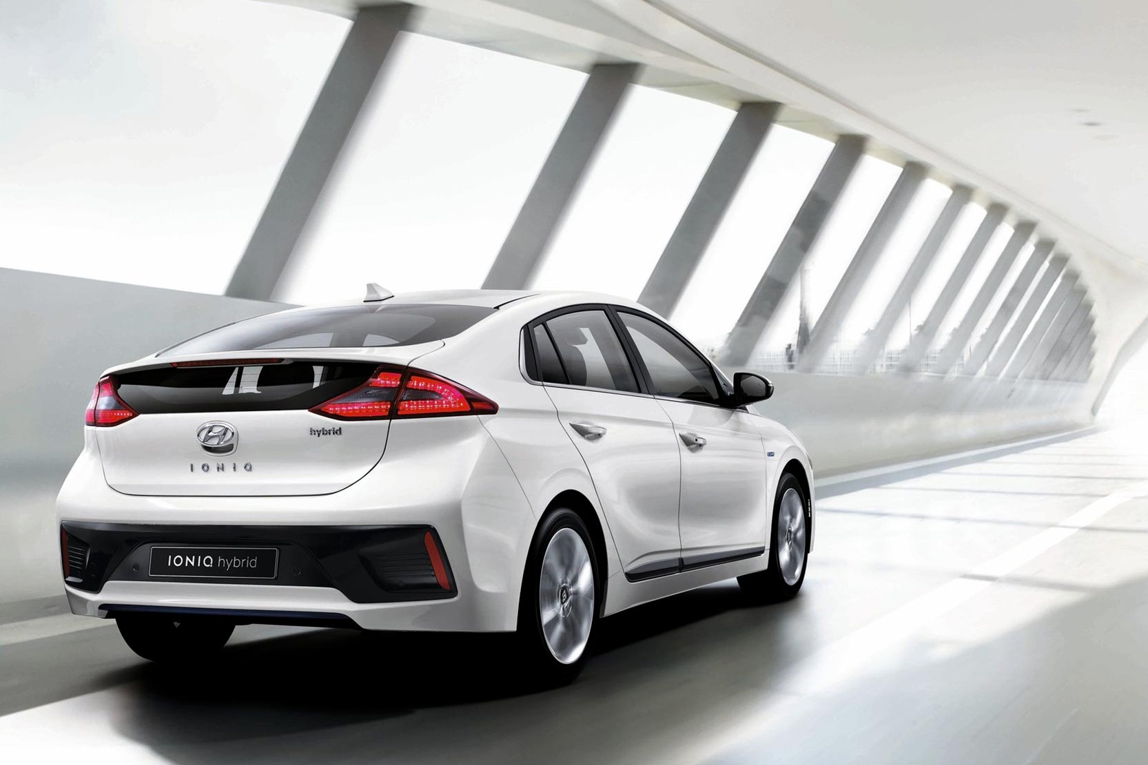 Fiche Technique Hyundai Ioniq Hybrid 2019