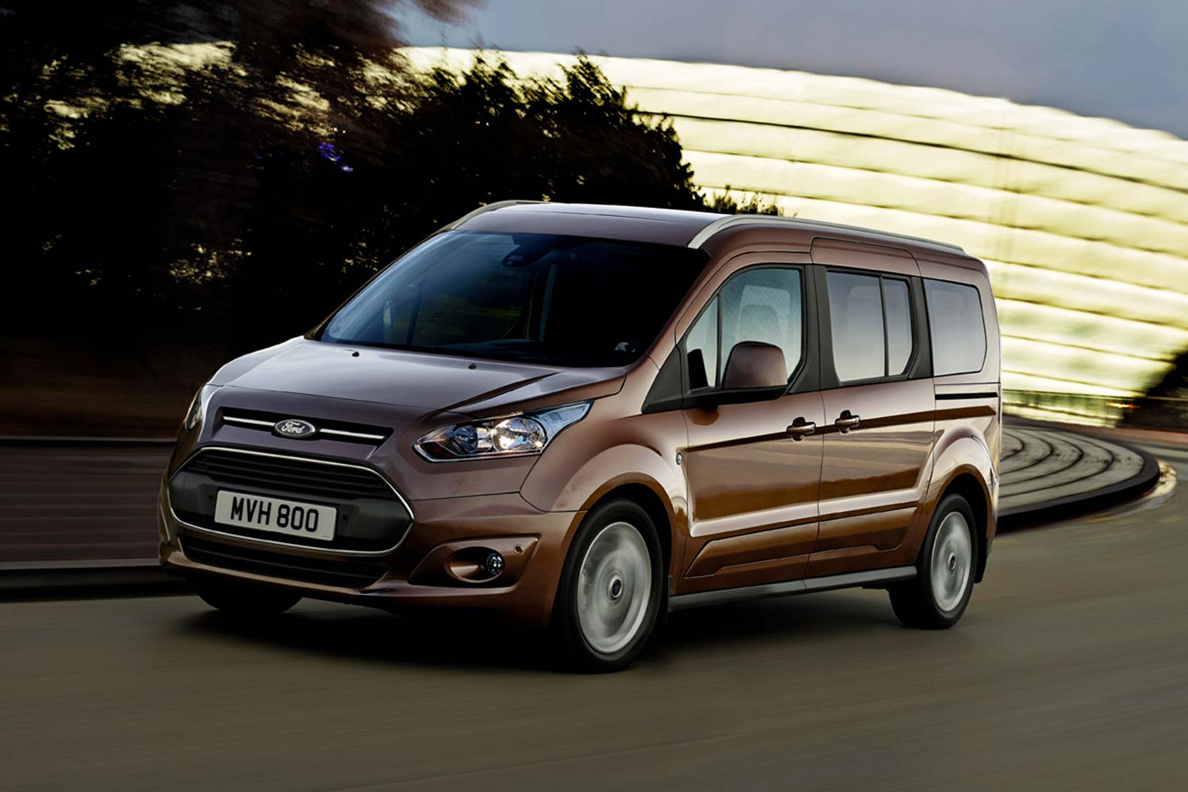 Ford tourneo trend