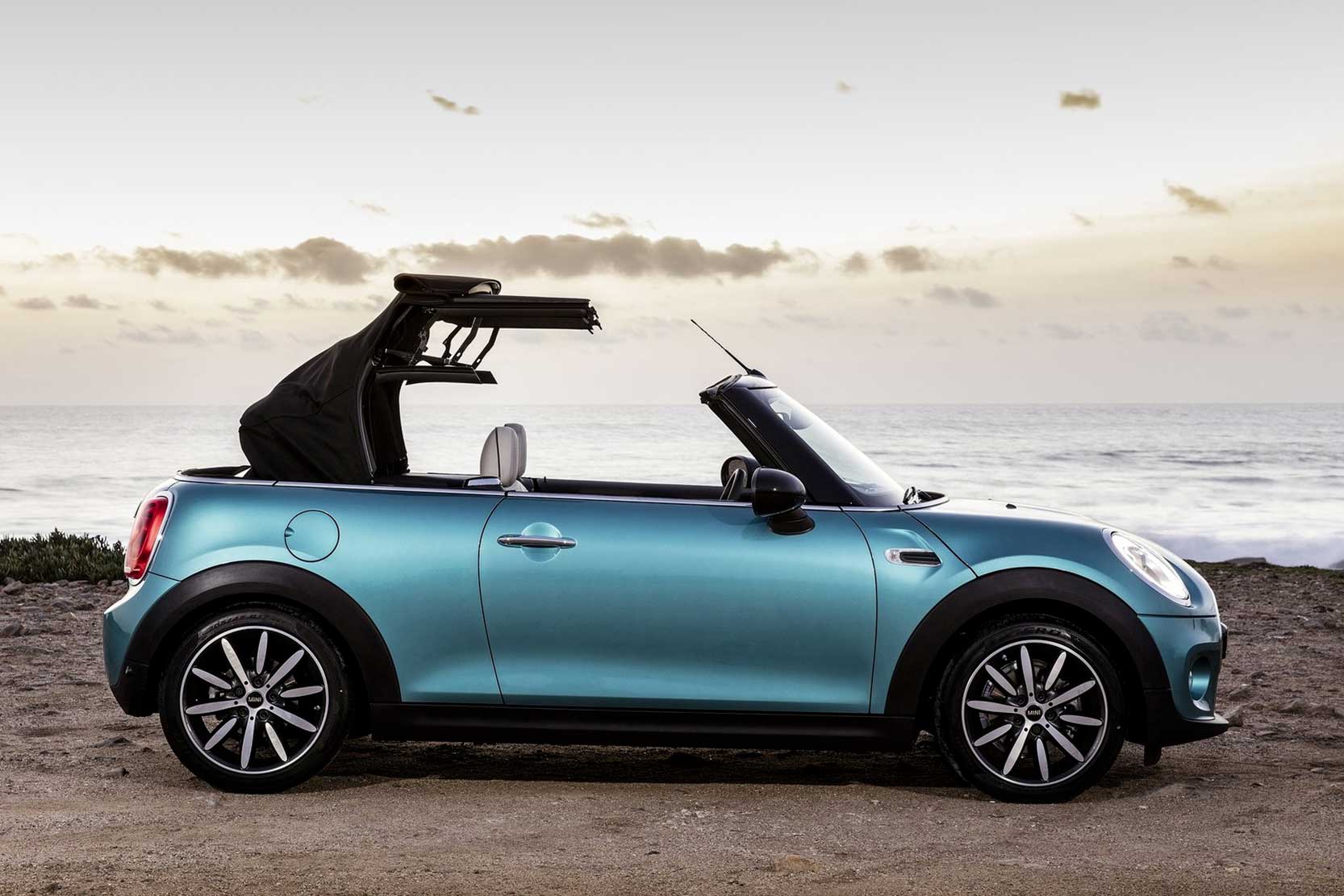 Электромобиль mini cabrio